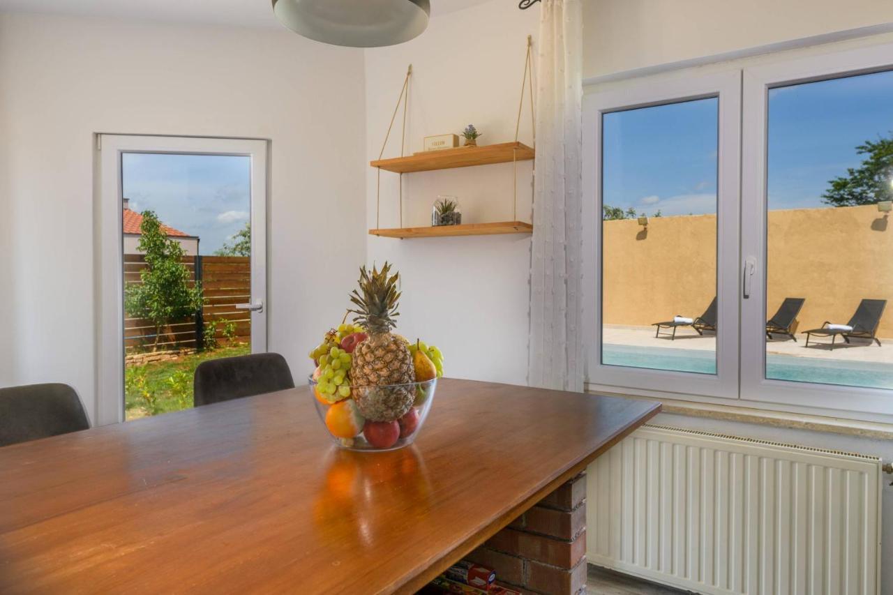 Holiday House Boky Vodnjan Luaran gambar