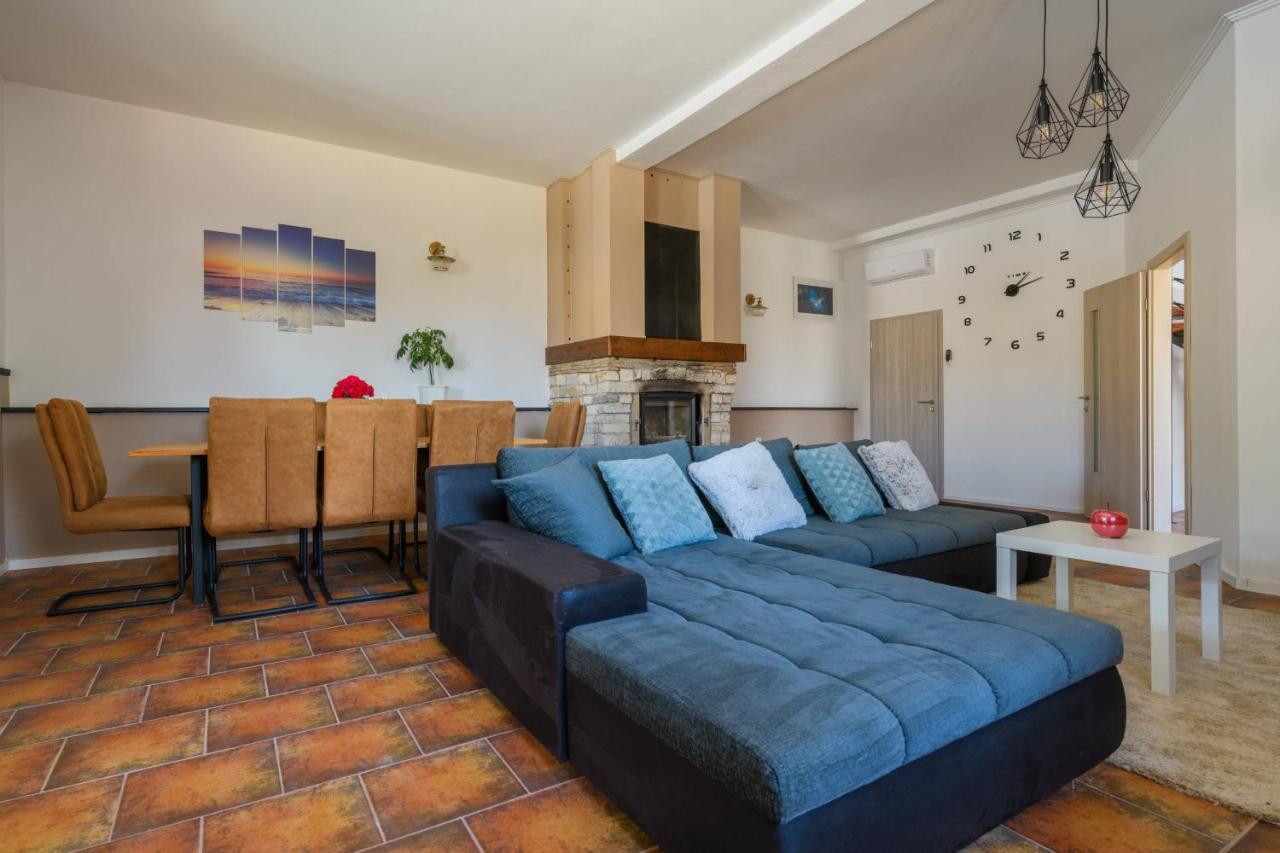 Holiday House Boky Vodnjan Luaran gambar