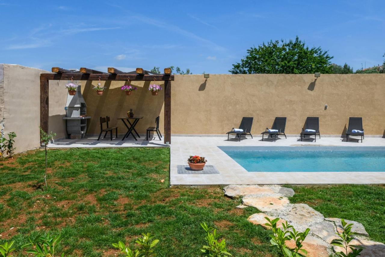 Holiday House Boky Vodnjan Luaran gambar