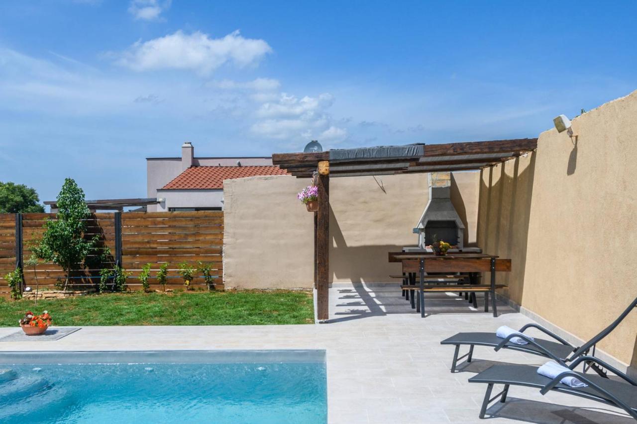 Holiday House Boky Vodnjan Luaran gambar