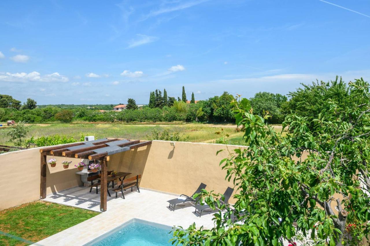 Holiday House Boky Vodnjan Luaran gambar
