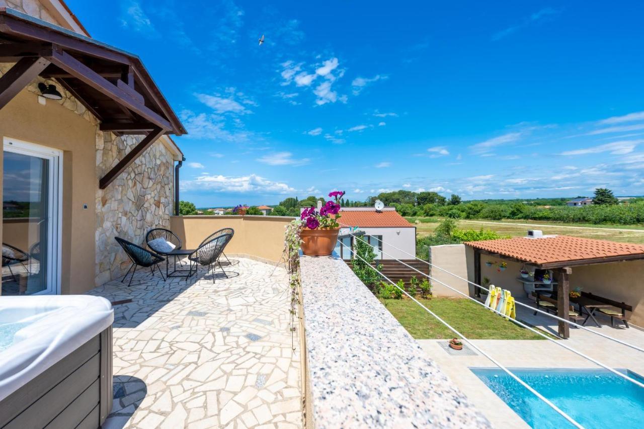 Holiday House Boky Vodnjan Luaran gambar